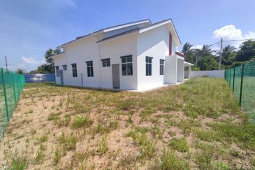 KIARA BAY II (LOT 177)