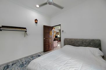 [Pool]Homestay Untuk Dijual di Merang Setiu