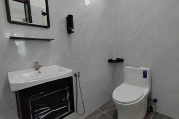 [Pool]Homestay Untuk Dijual di Merang Setiu