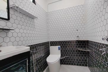 [Pool]Homestay Untuk Dijual di Merang Setiu