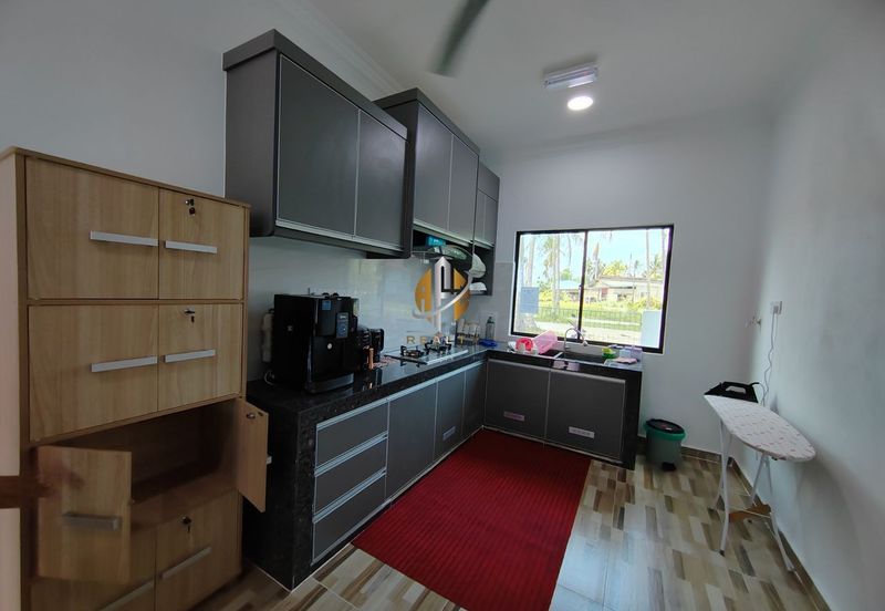 [Pool]Homestay Untuk Dijual di Merang Setiu