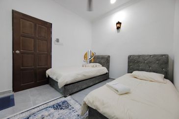 [Pool]Homestay Untuk Dijual di Merang Setiu