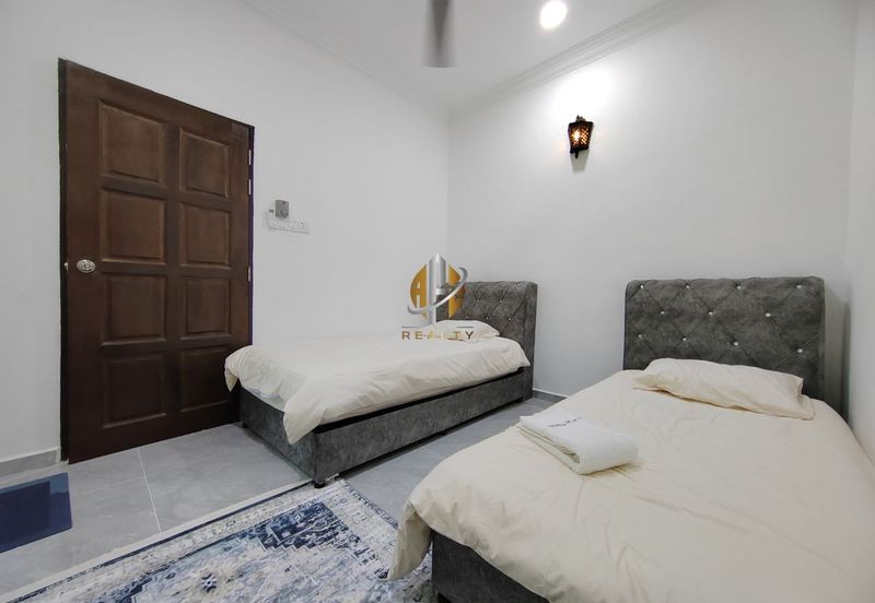 [Pool]Homestay Untuk Dijual di Merang Setiu