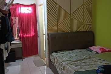 TAMAN GAMBANG DAMAI/DESA HIJAUAN