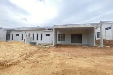 SUNGAI KARANG DARAT I