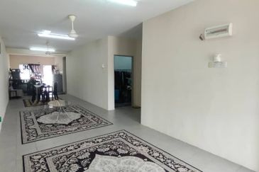 BANDAR SATELITE MUADZAM SHAH