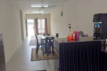 BANDAR SATELITE MUADZAM SHAH