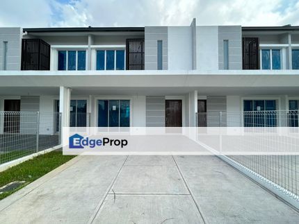 JUST VACANT POSSESSION  Double Storey (Aralia) Bayuemas Klang For Sale, Selangor, Klang