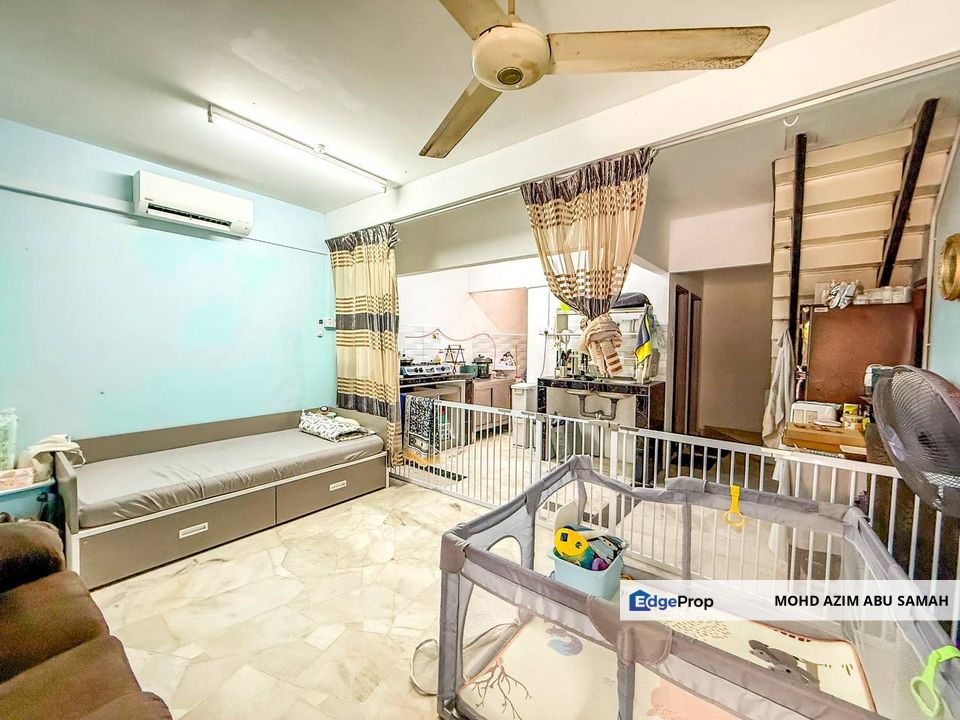F0R SALE - Double Storey Cluster Terrace Jalan Rotan Semut Seksyen 18 Shah Alam, Selangor, Shah Alam