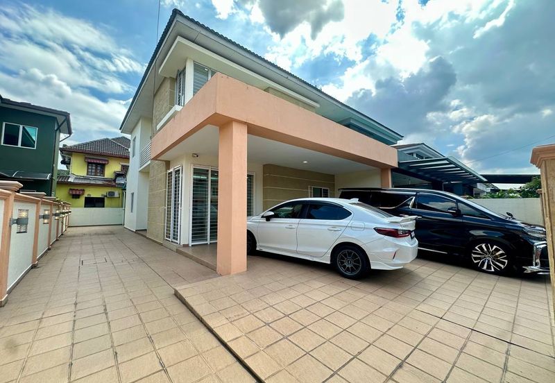 Seksyen 10, Bandar Country Homes