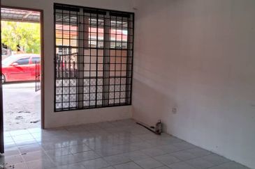 TAMAN ISKANDAR PERDANA