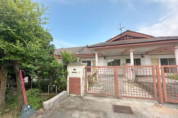 Taman Alam Perdana Puncak Alam Single Storey Terrace House For Sale