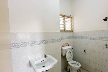 Taman Alam Perdana Puncak Alam Single Storey Terrace House For Sale