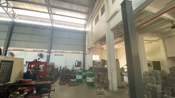 3 Storey Bungalow Factory / Warehouse In Puchong For Sale For Sale @RM5 ...