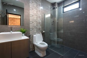 Cybersouth New Freehold 2 Storey House 20x70 only 6xxk 