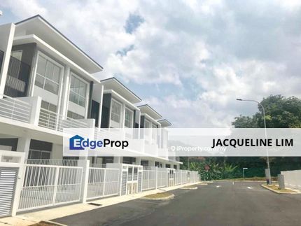 2 Big Master Bedroom 22x85 3 Storey Nearby Puchong, Selangor, Puchong