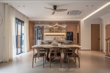 15 min to putrajaya 22x85 3 Storey Nearby Putrajaya