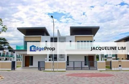 4 Room & 4 Bathroom & 3500sqft 34x90 2 Storey Semi D Seremban, Negeri Sembilan, Seremban