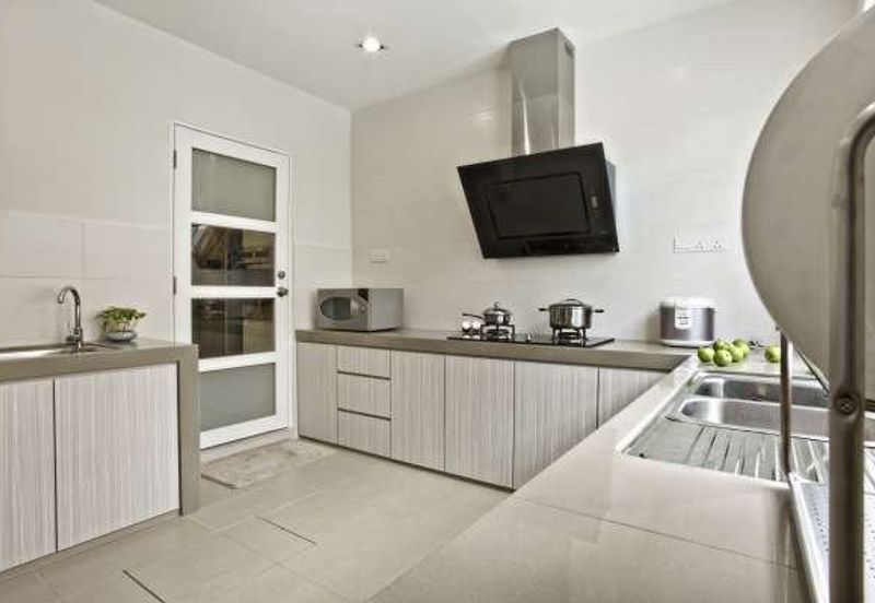 Puchong New House House For sale Only From 1.2m