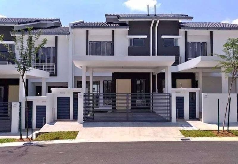 Jalan Warisan Mulia, Kota Warisan