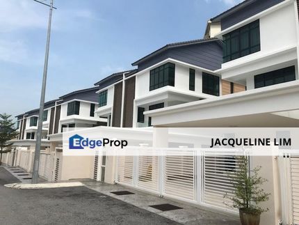 Near To Xiamen University !!! New Double Storey House 20x70 For Sale only 7xxk, Selangor, Sepang