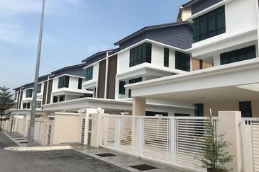 Near To Xiamen University !!! New Double Storey House 20x70 For Sale only 7xxk