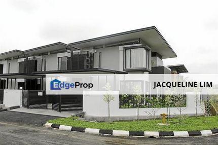 5min to Cyberjaya Corner Lot 45x70 ( 23feet extra land) only 1.3m, Selangor, Cyberjaya
