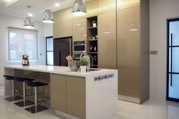 Near Cyberjaya Cash Back up to 60k Freehold 20x80 only 604k