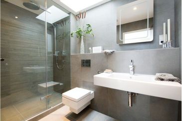 2km to Cyberjaya New Landed House For Sale 22x70  only 9xxk