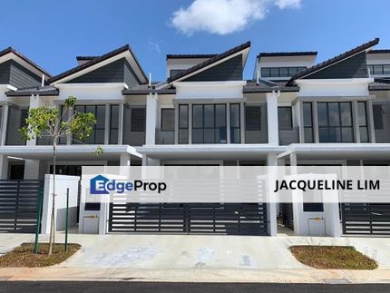 2300sqft Big Build Up & 12 Feet Private Garden 20x80 2 Storey Cyberjaya , Selangor, Cyberjaya