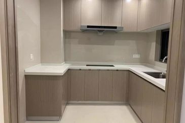 2300sqft Big Build Up & 12 Feet Private Garden 20x80 2 Storey Cyberjaya 