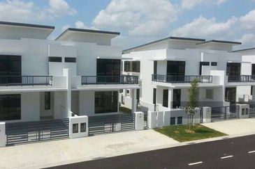 Full Loan + Low Interest Rate 20x80 2 Storey Cyberjaya
