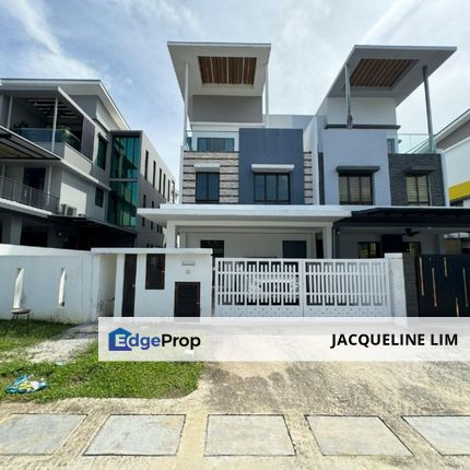 Freehold & Free All Legal Fees 34x75 1.5 Storey Semi D Town Villa Kota Warisan, Selangor, Sepang