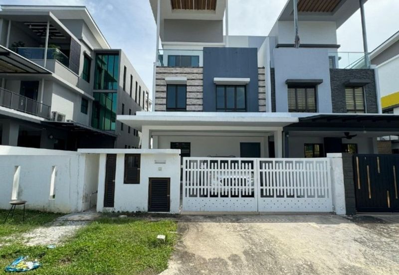 Bandar Baru Salak Tinggi