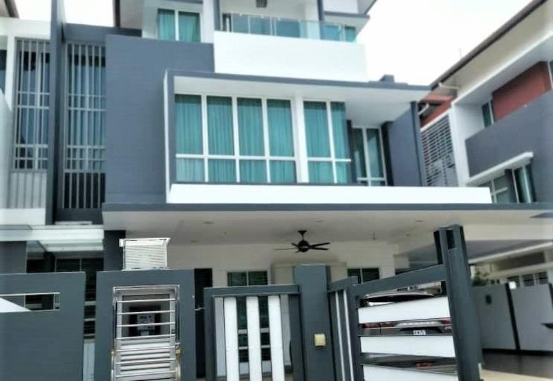 Bandar Baru Salak Tinggi