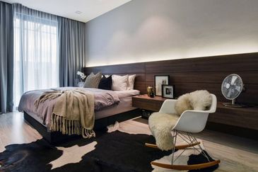 4 Room 4 Bathroom & 1900 Build Up 34x75 1.5 Storey Semi D Town Villa Nearby Cyberjaya