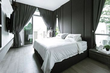 Hill Top & Good Feng Shui 34x75 1.5 Storey Semi D Town Villa Nearby Cyberjaya