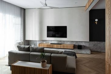 24 Feet Big House Size & 10 Feet Extra Land 34x75 1.5 Storey Semi D Town Villa Nearby Cyberjaya