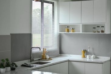 Below Market Value 30% 34x75 1.5 Storey Semi D Town Villa Nearby Cyberjaya