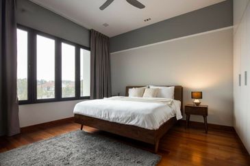 Selangor Valuable Property 34x75 1.5 Storey Semi D Town Villa Nearby Cyberjaya