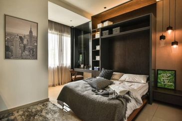 High End Gated & Guarded System 34x75 1.5 Storey Semi D Town Villa Nearby Cyberjaya