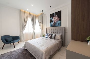 Luxury High End Property 34x75 1.5 Storey Semi D Town Villa Nearby Cyberjaya