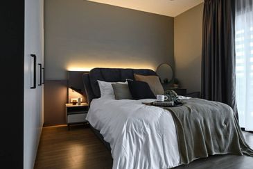 5 Min to Commercial Area 34x75 1.5 Storey Semi D Town Villa Nearby Cyberjaya