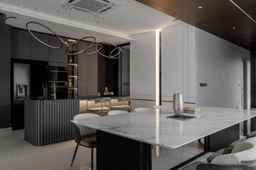 24 Feet Big House Size & 10 Feet Extra Land 34x65 1.5 Storey Semi D Town Villa Nearby Cyberjaya