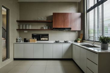 Below Market Price 30% 34x65 1.5 Storey Semi D Town Villa Nearby Cyberjaya