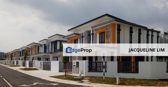 Dengkil Freehold Individual Double Storey 4R3B only 6xxk , Selangor, Dengkil