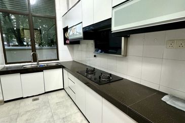 Jalan Setia Duta U13/21J