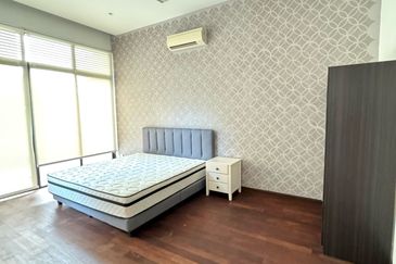 Jalan Setia Duta U13/21J