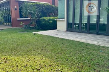 Jalan Setia Duta U13/21J