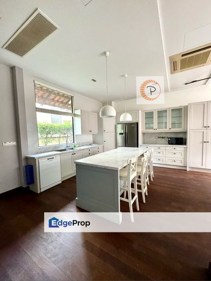 2.5 sty fully renovated bungalow at Setia Duta, Selangor, Shah Alam